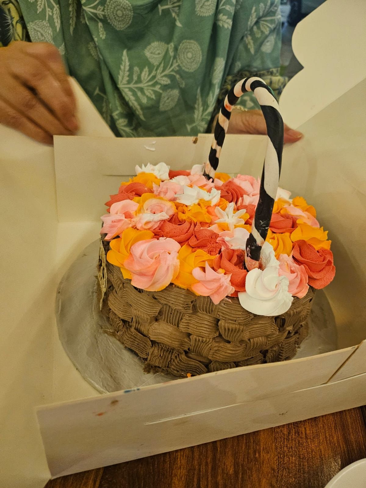 Customised Cream Cake